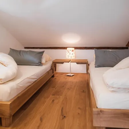 Ambiente & Comfort Im Historischen Anwesen Walting Exterior photo